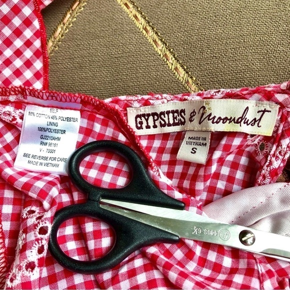 Gingham Top Embroidered Red & White Cotton Gypsies & Moondust (S) - Picture 6 of 8